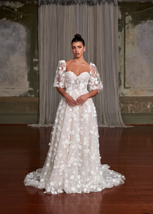 Ivory Embroidered Lace Tulle Fairytale Wedding Dress With Detachable Sleeves